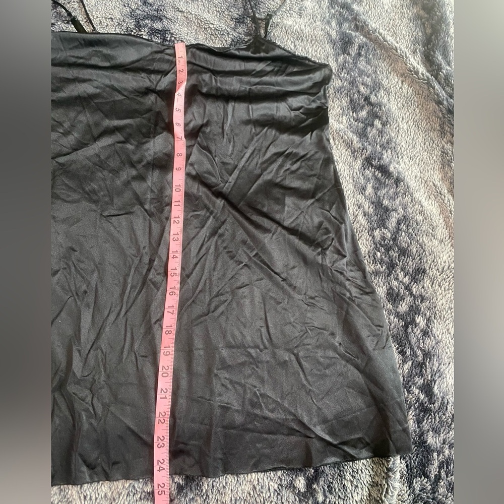 Vassarette Women’s XL 48/44 Black Nylon Spaghetti Strap Adjustable Slip Top - Picture 9 of 9